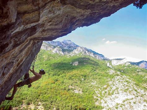 Guided Rock Climbing Tour In Italian Riviera 10adventures Tours