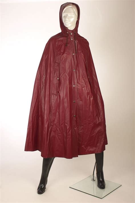 Vtg 70s Rukka Burgundy Raincape Size S M Ebay Rain Wear Burgundy