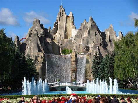 Reviews on everything fun including amusement parks, theme parks, water parks, marine life parks, zoo parks and roller coasters. Canada's Wonderland Wallpapers - Wallpaper Cave