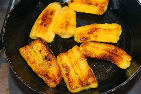 Now pour these sliced pieces in water so that they do not become black and keep the vessel. My Kitchen Treasure: Ghee fried Caramelised Bananas (Ethapazham)