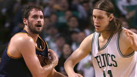 Kevin Love Won T Accept Kelly Olynyk S Apology For Dislocated Shoulder