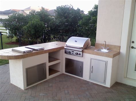 Kits are a single island with countertop space, a grill, and some storage, but you can upgrade to a higher quality. 35+ Ideas about Prefab Outdoor Kitchen Kits - TheyDesign ...