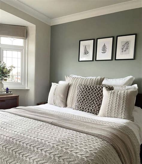 12 Olive Green Bedroom Ideas