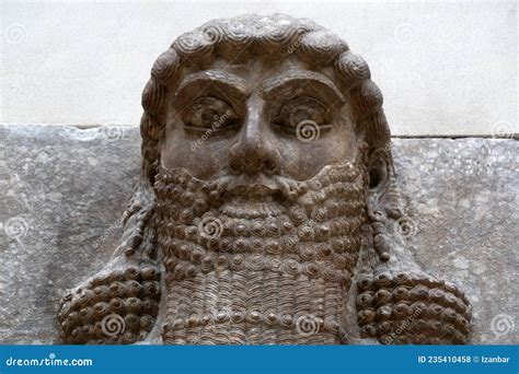 Escultura De Babilonia Antigua Y Asiria De Mesopotamia Foto De Archivo
