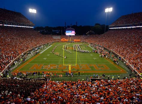 14 For 14 Best College Football Stadiums Football