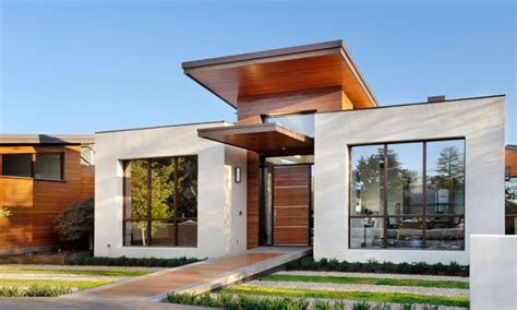 Opting for a small house plan can also help you go green, as a smaller size typically means less construction costs upfront as well as less space to heat, cool, light, and maintain once built. Small Modern House Exterior Design Ultra-Modern Small ...