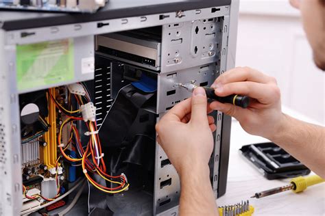 Find A Computer Repair Technician What Do They Fix Smartguy