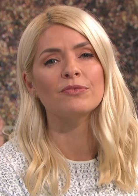 Holly Willoughbys Bum On Twitter When Hollywills Give You That Look
