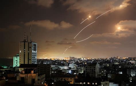 Gaza Rockets What Weapons Do Palestinian Militants In The Gaza Strip