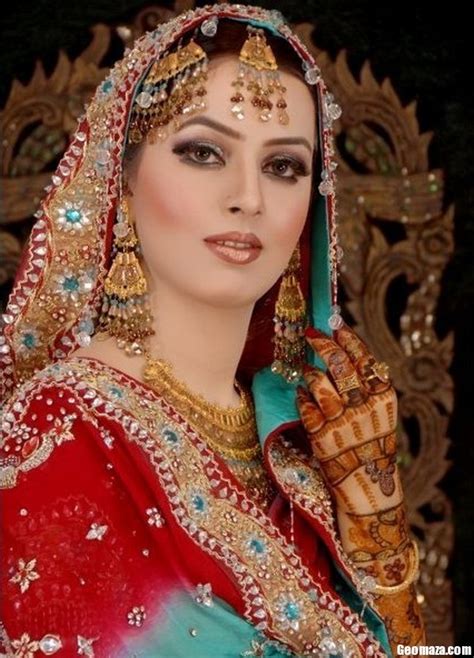 Latest Pakistani Indians And Arabic Mehndi Design Jewelry And Dresses