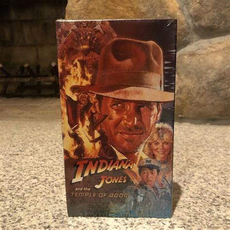 Paramount Media Indiana Jones And The Temple Of Doom Vhs 989