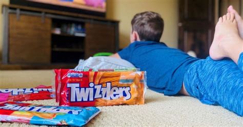 Wow Buy Twizzlers For Just 199 And Score A Promo Code To Rent A Movie Get Up To 4 • Hip2save