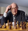 Bilderstrecke zu: Schachspieler und Großmeister Viktor Kortschnoi ist ...