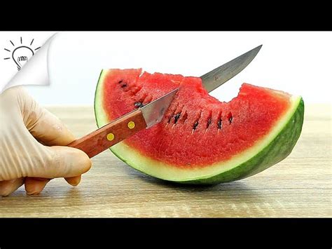 How To Cut Melon Like A Pro To Get Ideas