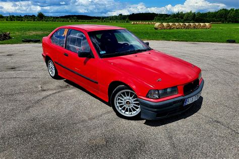 Ünlem işareti Etkilemek Tropikal bmw e compact destek ötesinde terörist