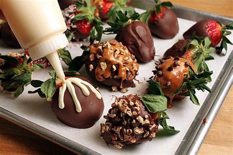 Easy Chocolate Covered Strawberries Recipe Gourmet Candy Easy