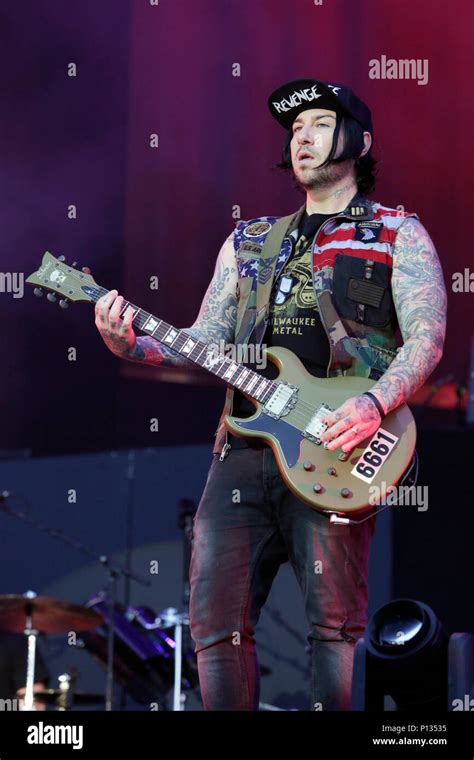 Zacky Vengeance New Girlfriend 2022