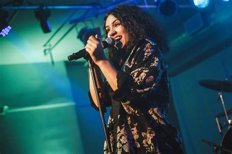 Alessia Cara And Passion Pit Made A Wednesday Night Feel Like Friday At