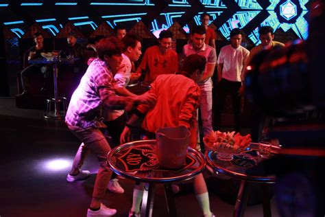 10:52 văn ngân recommended for you. Trùm sợ vợ Hứa Minh Đạt bị "đuổi" ra khỏi nhà trong tập ...
