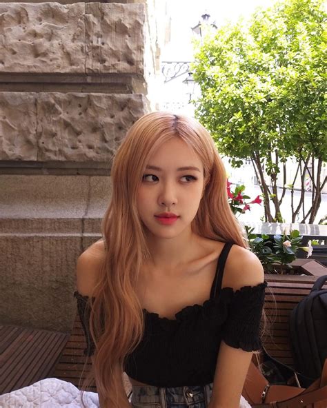 BLACKPINK Rosé Instagram and Insta Story Update May 25 2019