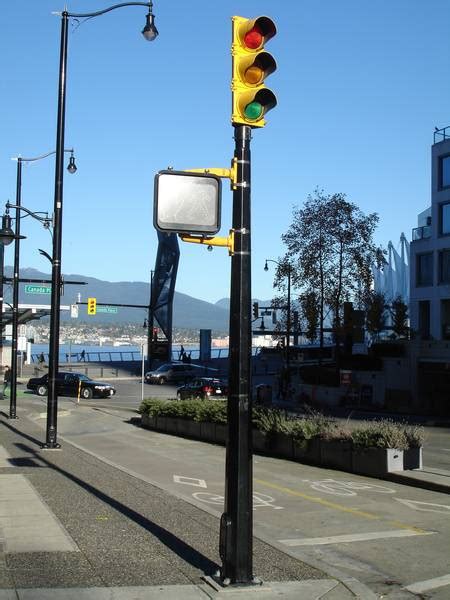 Traffic Poles A Roadmap To Their Ideal Application Traffic Light
