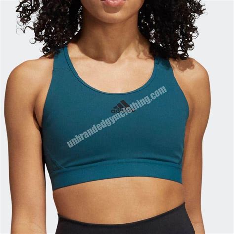 can you swim in a sports bra？3 differences between sports bras and swimsuits