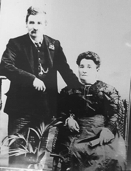 Photograph Portrait Of John Mason And Annie Campbell C 1890s C 1890s