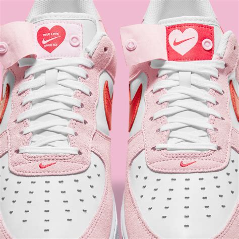 This pack comprises of an air force 1 and air max 90. Valentine's Day Nike Air Force 1 Love Letter DD3384-600 ...