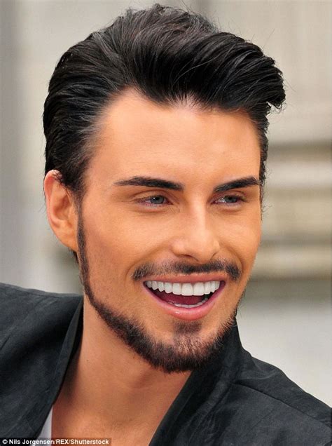I was once mugged by a fox. series 12 episode 2. Ruth Langsford mocks Rylan Clarke's oversized veneers on ...