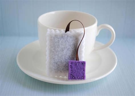 Teabags can be useful even after you have brewed your cup of tea. zakka life: Handsewn Felt Food & Tea Bags