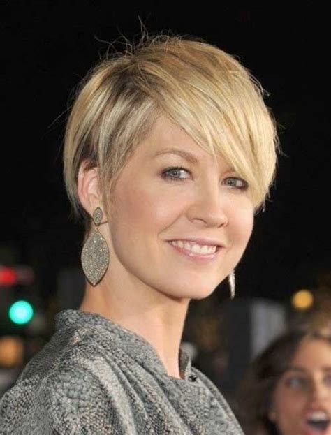 30 Best Short Haircuts For Women Over 40 Short Hairstyles 2018 2019