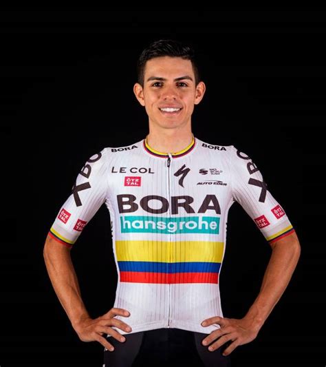 Vuelta A España Sergio Higuita Mejor Colombiano En La General El