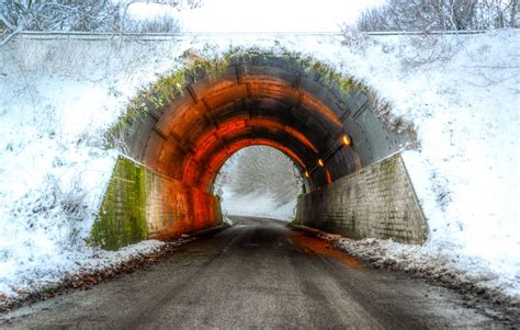 Free Photo Winter Tunnel