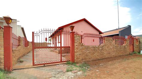 2 Bedroom House For Sale For Sale In Mabopane Private Sale