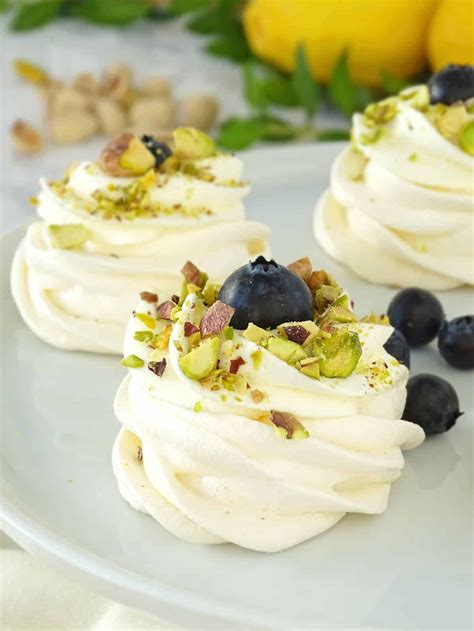 Mini Pavlovas Beautiful Delicious Bite Size Dessert For Any Occasion Crispy On The Outside