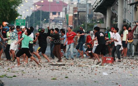 Contoh Masalah Sosial Yang Terjadi Di Masyarakat Kunci Jawaban