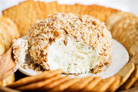 Classic Cheese Ball Recipe Hands Down One Of The Easiest And Yummiest Recipes To Serve At Your