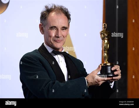 Mark Rylance With The Oscar For Best Supporting Actor Bridge Of Spies