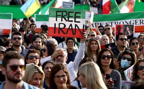 The Iranian Revolution Is A Historic Opportunity For The West The National Interest