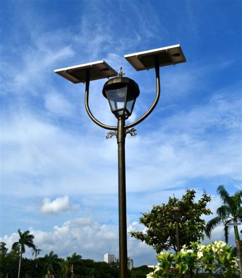 Top 5 Benefits Of Installing Solar Powered Light Poles On Your Property