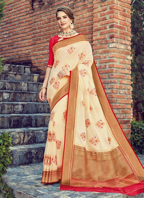 Silk Weaving Off White Traditional Saree Buy Online Saree