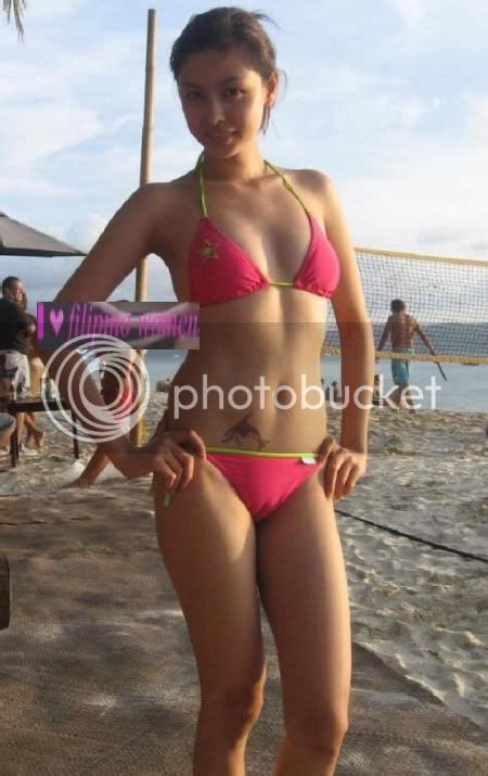 Sexy Hot Filipina In Her Pink Bikini At Boracay