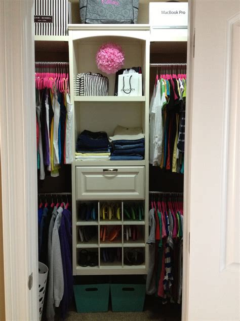 Bedroom closet design with tv home design ideas. Small Walk-in Closet Organization :) | Master bedroom ...