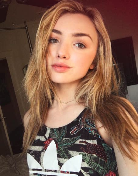 im peyton list i m 18 years old and i m in my first year of collage and i need to make friends