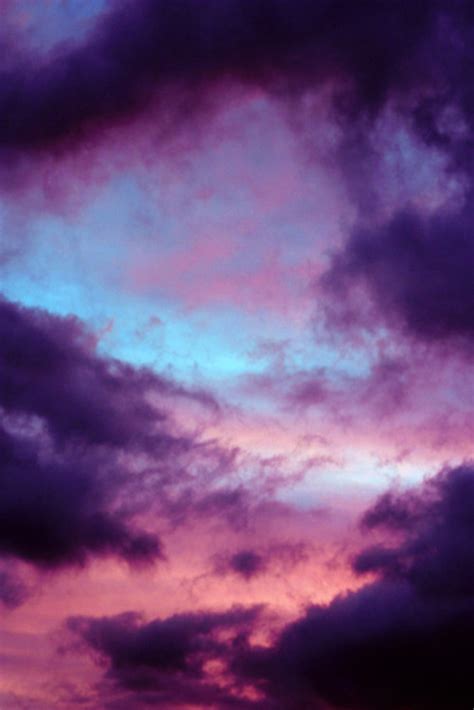 Tumblrm4oq5cx3p11rw8qbgo1500 500×749 Clouds Purple Sky