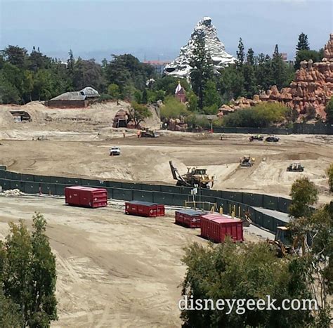 Disneyland Star Wars construction check (5/27) | Disneyland star wars, Disneyland, Disneyland resort