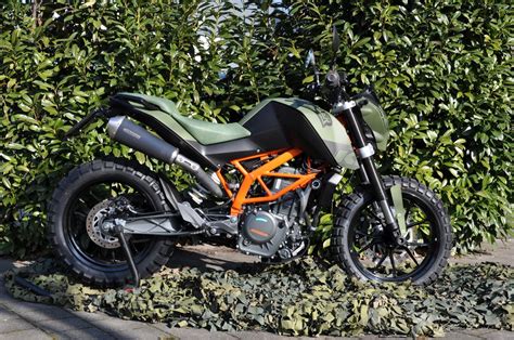 Two brand new ktm 690 turned into scrambler by droog moto concepts. 390 Duke Scrambler by Motobike