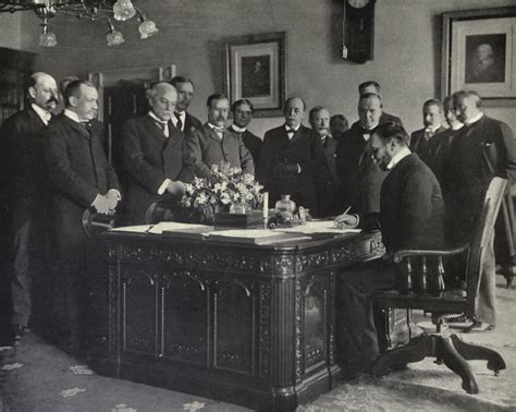 10 Diciembre 1898 Se Firma El Tratado De París Que Da Por Acabada La