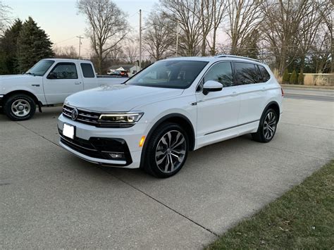 Very First Vw 2019 Tiguan Sel Premium R Line With 4motion We Love It