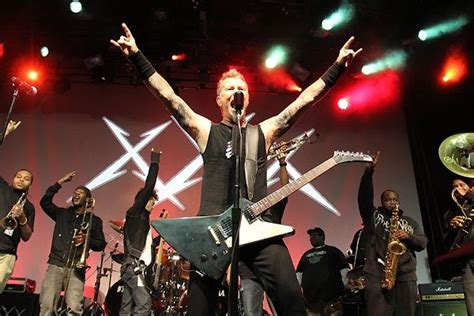 Horns Up Rocks Metallica Celebrates 30 Years Of Existence Images